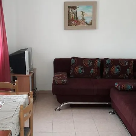 Ruzica Apartman Vir